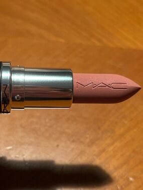 MAC Macximal Matte Lipstick Honeylove